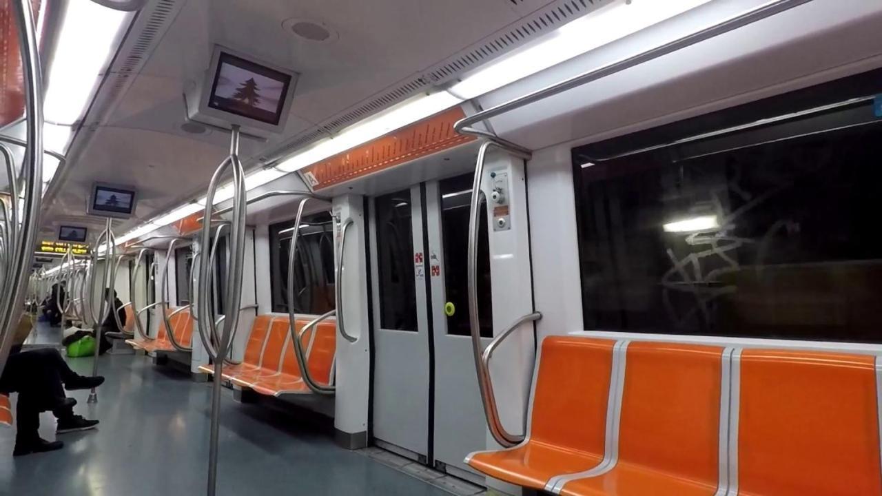 Raffinato Appartamento Metro A Рим Екстериор снимка